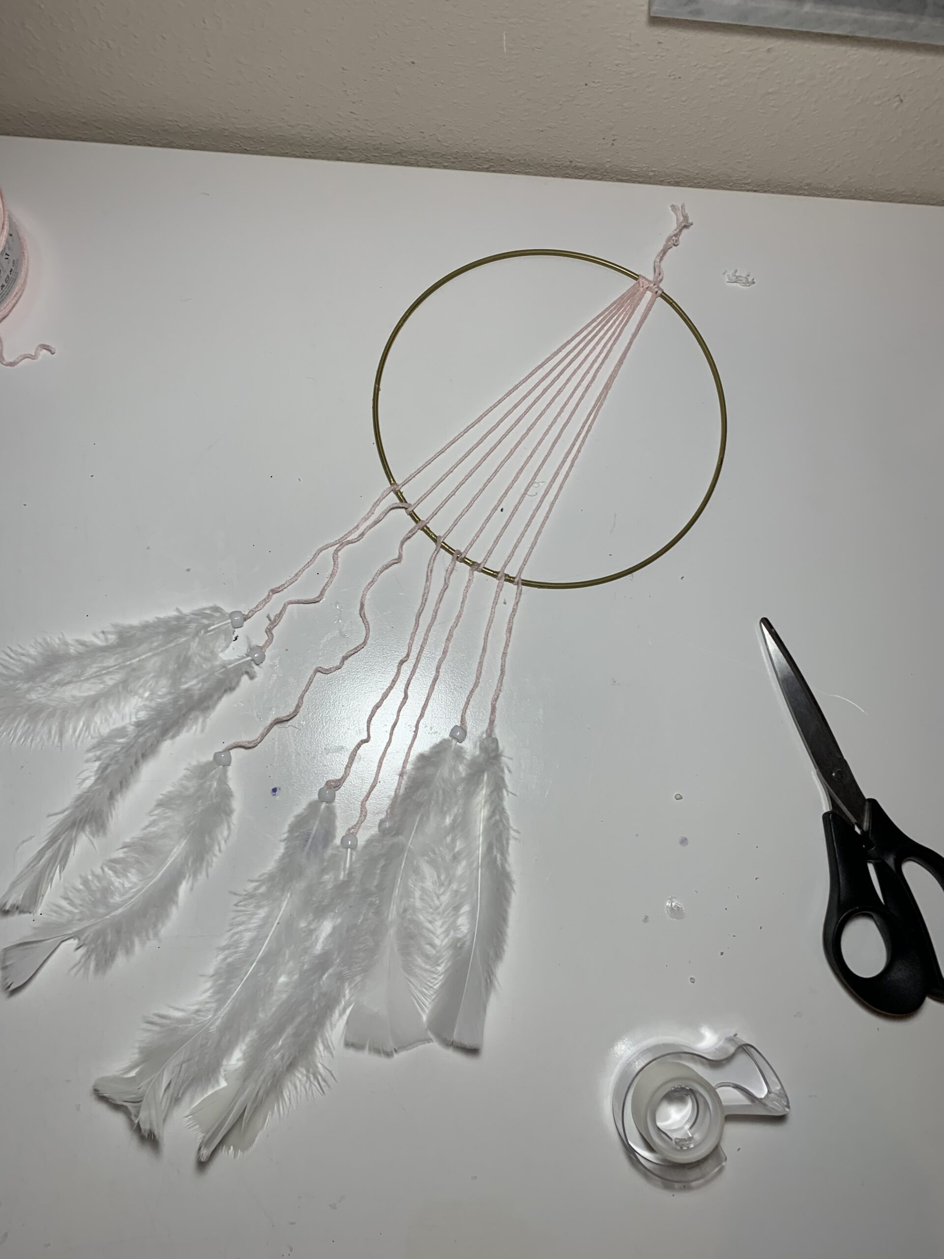 How To Make A SIMPLE And EASY DIY Modern Dream Catcher