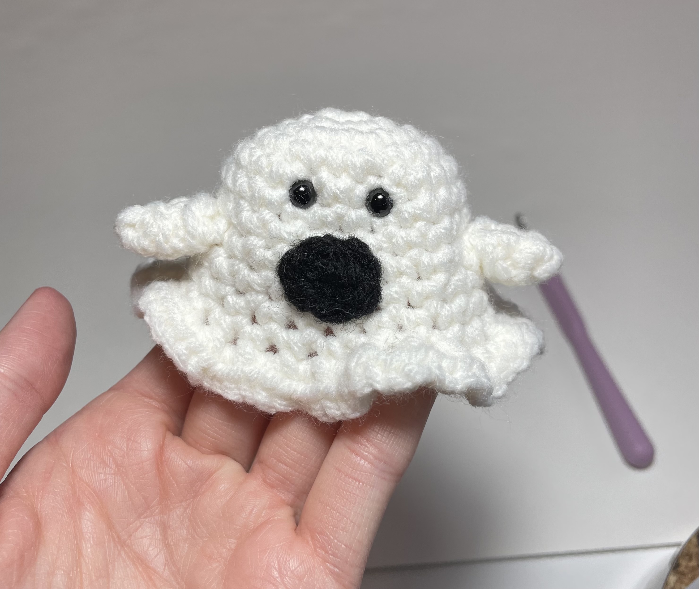 Easy, beginner crochet ghost pattern